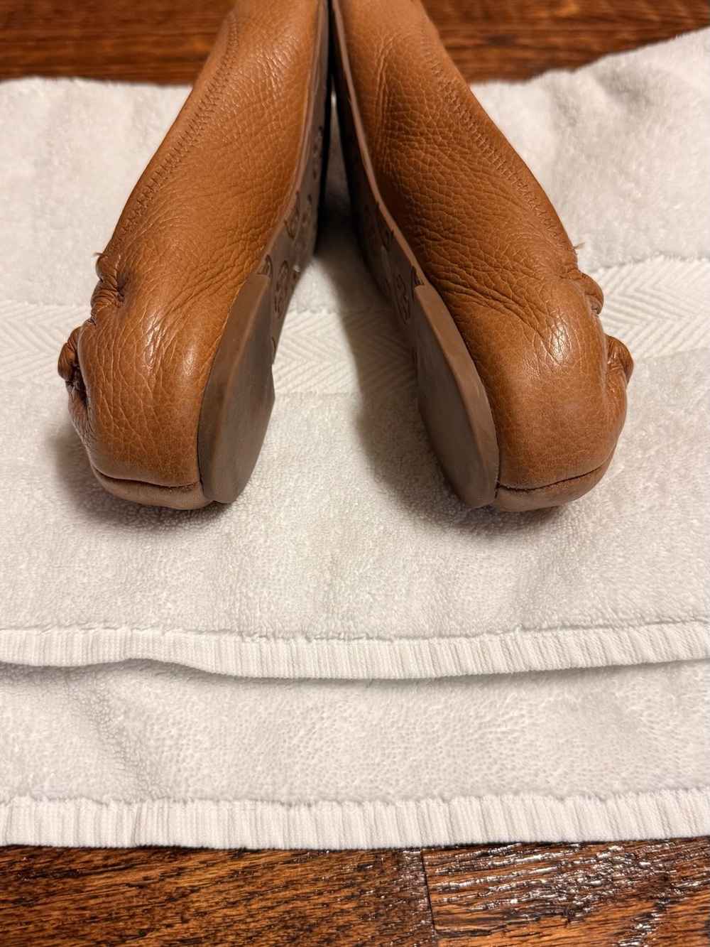 Tory Burch Cognac Leather Logo Ballet Flats - Picture 9 of 9